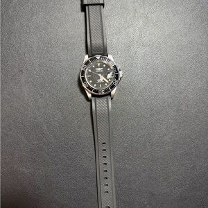 Men’s pro diver watch black dial black rubber strap